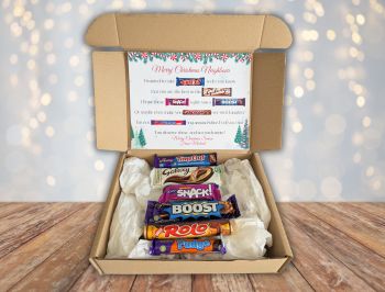 Introducing our Neighbour Christmas Chocolate Poem Gift Box! Packed with six delicious full-sized chocolate bars, it’s the perfect way to spread holiday cheer.