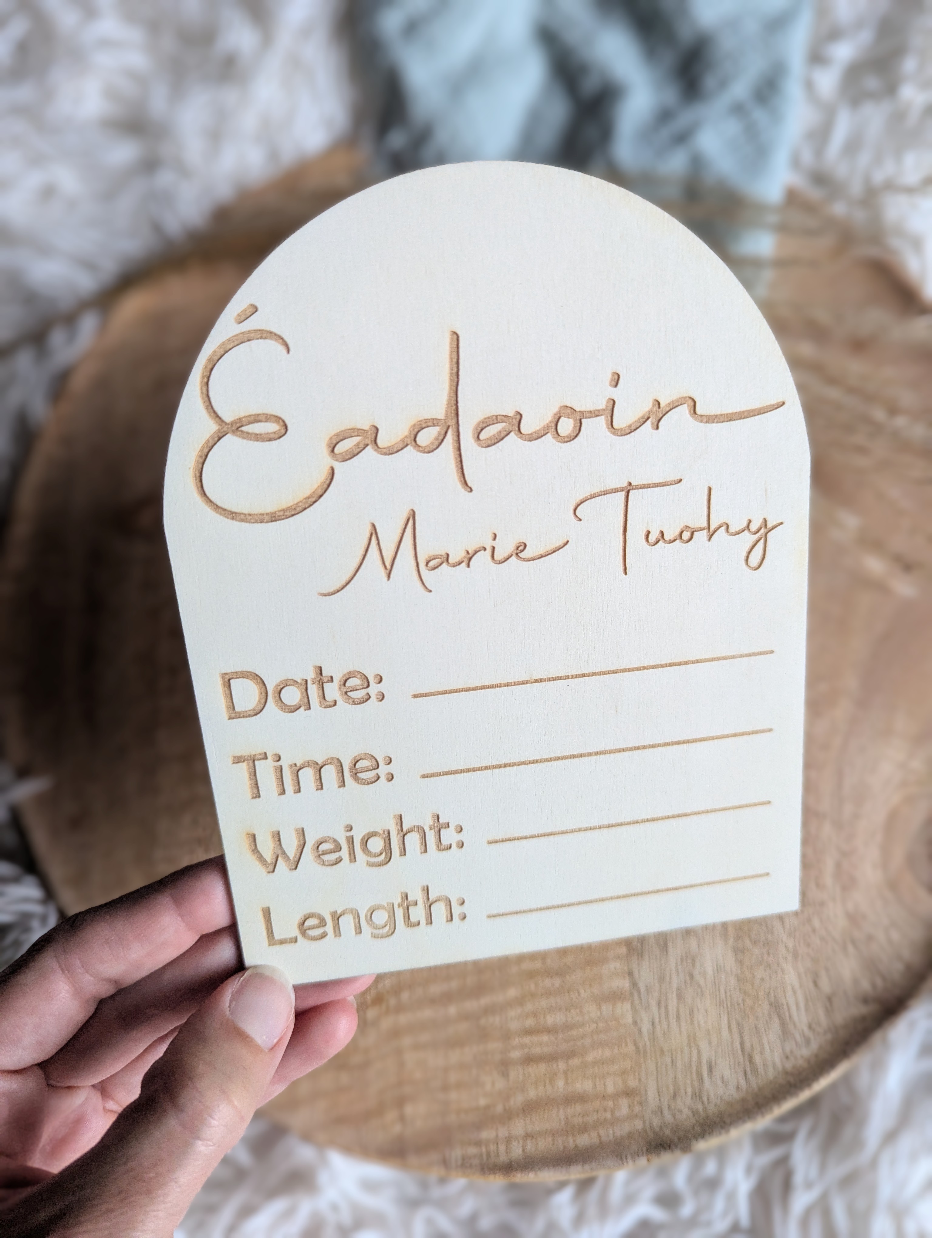 Celebrate your little one's arrival with our personalized wooden baby milestone plaques. Perfect for photo props, nursery keepsakes, or as a thoughtful gift, each plaque features your baby's name and birth stats, engraved on 3mm basswood for a timeless design you'll cherish forever.