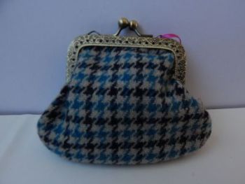 SMALL COIN PURSE. HANDMADE IN IRELAND. GIFT BOXED.