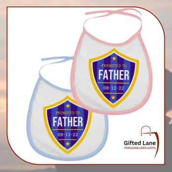 Personalised Fathers Themed Baby Bib are a fun and unique gift for a Father and baby on any occasion like Birthday, Anniversaries, Fathers Day and even becoming a new Dad.&nbsp; They can be personalised with any picture or text on them and with a date or name on them. Another special personalised gift from Gifted Lane