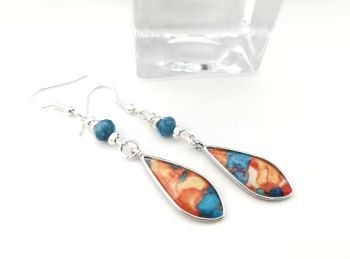 Introducing Shelby... earrings created with beautiful marbled glass drops framed in silver, natural jade gemstones (dyed) and silver plated beads and ear wires (the ear wires are nickel free and suitable for sensitive ears). These gorgeous earrings are lightweight and comfortable to wear.. elegant, bespoke and perfect for a variety of occasions... Elevate your style with these beautiful pieces! They arrive in a pretty organza bag... and have free shipping!
Jade has thought to have been long revered for its healing properties on many levels, from emotional and spiritual to physical. Its strong connection to the heart chakra allows it to foster love, compassion, and self-love, making it a powerful tool for personal growth and transformation.