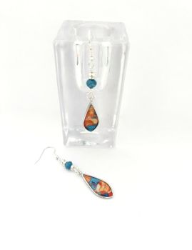 Introducing Shelby... earrings created with beautiful marbled glass drops framed in silver, natural jade gemstones (dyed) and silver plated beads and ear wires (the ear wires are nickel free and suitable for sensitive ears).&nbsp; These gorgeous earrings are lightweight and comfortable to wear.. elegant, bespoke and perfect for a variety of occasions... Elevate your style with these beautiful pieces!&nbsp; They arrive in a pretty organza bag... and have free shipping!
Jade has thought to have been long revered for its healing properties on many levels, from emotional and spiritual to physical. Its strong connection to the heart chakra allows it to foster love, compassion, and self-love, making it a powerful tool for personal growth and transformation.