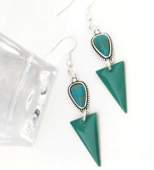 Introducing Alda… beautiful earrings created with enamelled, deep sea green triangular drops, and sea green marbled centrepieces framed in antique silver.. the ear wires are silver plated and nickel free (suitable for sensitive ears)… Gorgeous, slimline, lightweight and bespoke, these little beauties will add elegance and style to any outfit! The drop on these earrings is approx. 4.4cm/1.75ins. (width approx. 1.27cm/0.5ins.) They arrive in a pretty organza bag… and have free shipping!