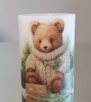 Christmas Candle nicely decorated with decoupage - Teddy
This candles measures 10 cm height, diameter 7cm Burning time up to 40 hours
Unique Gift, Perfect idea for a gift or even to keep for yourself 3D effect, luxury decorated
These candle will be perfect for decorating
Made with love by Mariyas Creations 