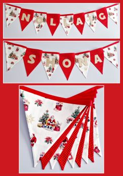 Beautiful Nollaig Shona Bunting.
Two strings. Each flag measures approximately 20 x 20cm. &nbsp;
