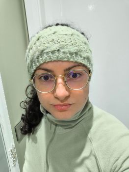 My new super soft headband and beautiful colour made from 100% Merino wool yarn.
&nbsp;
Very soft suitable for people with very sensitive skin!