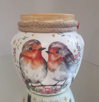Large Vase decorated with découpage Christmas Robins one side, and Christmas Wreath on the other side
Unique Gift
Perfect idea for a gift or even to keep for yourself
This vase/candle holder will be perfect for decorating
Perfect present for any occasion
Made with love by Mariyas Creations 