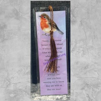 Choose between sixteen options of Poetry Bookmarks from Irish Poet Sandra Matthews&nbsp;
Please check back soon, am working on getting all the options up and available here.
6" x 2", one side glossy, one side matte, 400 gsm.
Each bookmark comes in a transparent PVC holder, with rounded corners and tassle.
You can remove bookmark from holder if you wish, as it is left open.
Tassle colours may vary.
&nbsp;