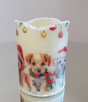 Luxury LED Candle decorated with decoupage techniques Dogs
This candles measures 10 cm height, diameter 7cm
Candle operate with two Batteries&nbsp;included
Unique Gift, Perfect idea for a gift or even to keep for yourself
3D effect, luxury decorated
These candle will be perfect for decorating
Made with love by Mariyas Creations &nbsp;