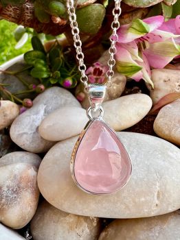 Genuine Rose Quartz&nbsp; sterling silver necklace-silver fountain Leixlip
Rose Quartz is the stone of universal love. It restores trust and harmony in relationships, encouraging unconditional love. Rose Quartz purifies and opens the heart at all levels to promote love, self-love, friendship, deep inner healing and feelings of peace