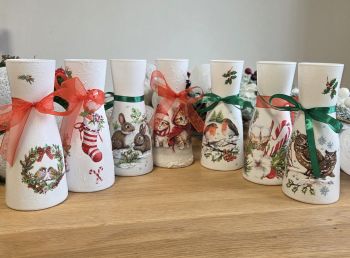 Glass Vase 14cm, hand painded and hand decorated with decoupage
A. Christmas flowers B. Christmas Wreath with two cotton C. Christmas Robins
Unique Gift
Perfect idea for a gift or even to keep for yourself
Perfect present for Christmas 
Made with love by Mariyas Creations  