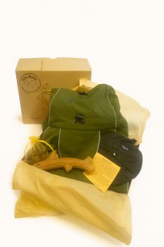 🌦️ The All Weather One – Gift Hamper for Pets & Their People 🐾
For walks in any weather! Includes a waterproof dog coat, a foldable rain hat for people, and a chew stick toy for happy, healthy pups.
💝 The perfect gift for pet lovers who are hard to buy for – practical, stylish, and ready for adventure.