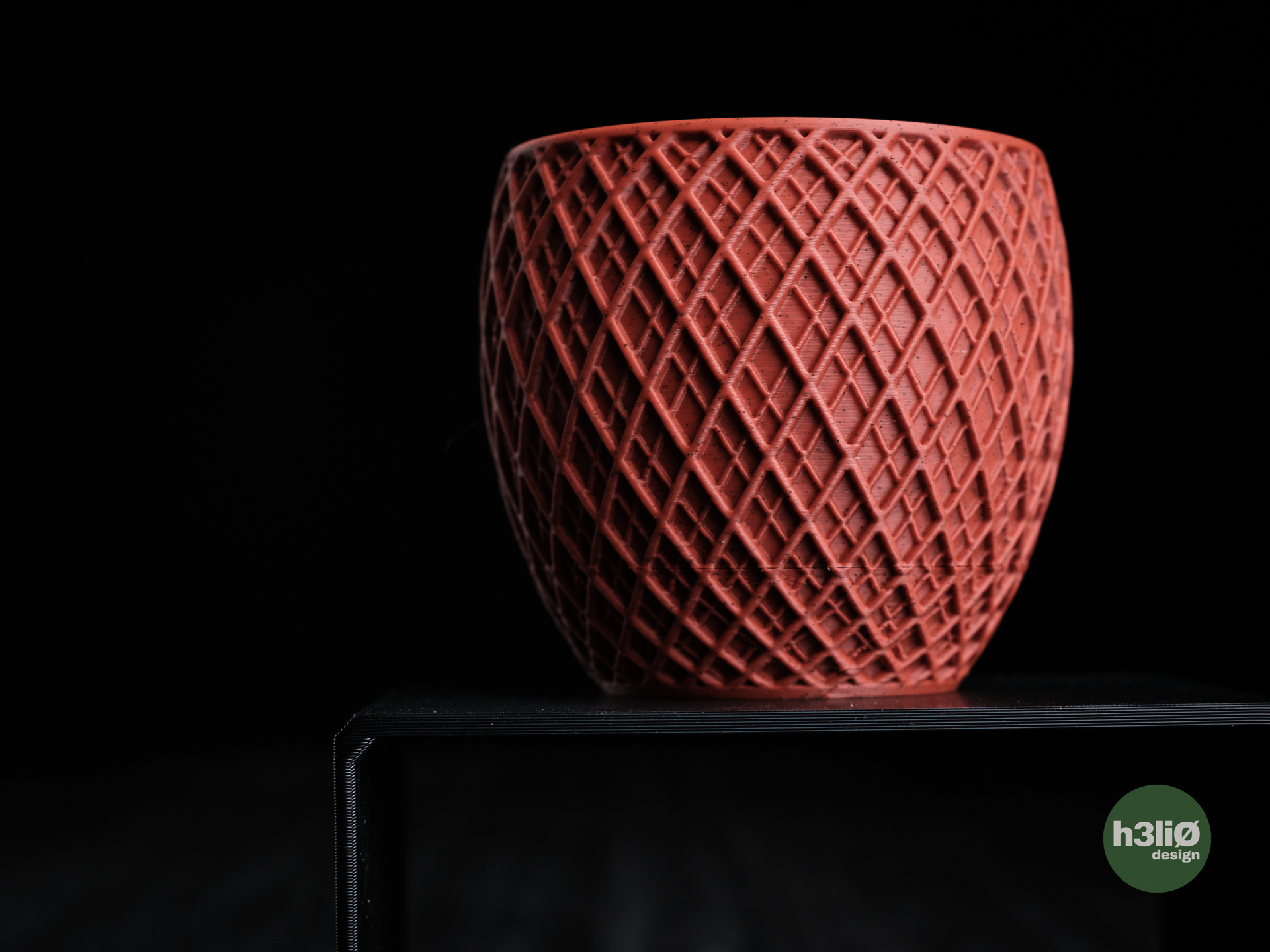 
Meet the Spectrum Planter&mdash;where minimalist design meets maximum fun. This vibrant creation showcases bold geometric patterns paired with clean, contemporary lines that'll make your plants the talk of the room. Designed by h3li&Oslash; and crafted fresh via 3D printing, each planter is made just for you. Choose your favourite colour from our spectrum of hues, then pick your perfect size: Big (100mm) or Small (80mm). The clever invisible drainage system keeps roots thriving while you enjoy the art.