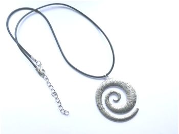 A gorgeous polished stainless steel spiral pendant ( approx. 4.8cm/1.88ins ), suspended from a sleek black cord with extension chain. (The cord is approx.45.7cm/18ins in length, plus extension chain is approx. 5,08cm/2ins in length) A beautiful, versatile pendant, lightweight and easy to wear&hellip;. Enhance your look with this gorgeous piece! It arrives in a pretty organza bag, and has free shipping.