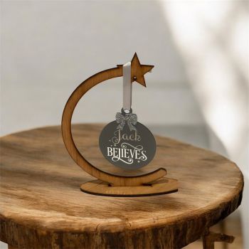 Personalised "believe" bauble
8cm grey frosted acrylic bauble with a glitter bow and satin ribbon. Personalised with a name.&nbsp;&nbsp;