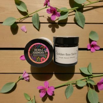 ✨ Golden Glow Alert! ✨ Natural Face Balm: Shea, Raspberry Seed Oil &amp; Soothing Chamomile.
No parabans, sulphates, silicones, colours or fragrances.