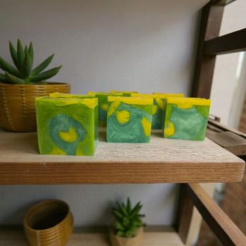 Handmade in Ireland, this artisan soap is 100% natural, SLS-free, and scented only with pure essential oils for a refreshing, gentle clean."