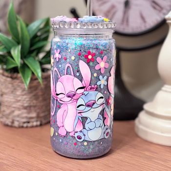 &nbsp;
A fun and colourful 16oz acrylic glitter tumbler featuring Stitch surrounded by flowers, complete with a matching decorative topper. Perfect for kids, fans of cute characters, and unique Irish handmade gifts.
