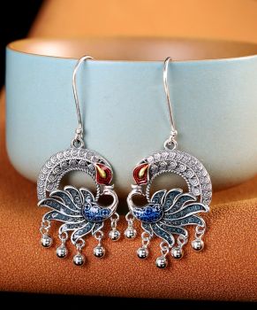 Ancient Burnt Blue Peacock Filigree TasselSilver Enamel Earrings&nbsp;
Metal: Sterling Silve
Earrings size: 48mm x 20mm&nbsp;
