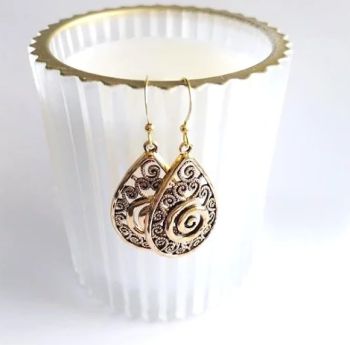 Antique gold tone earrings, with fabulous filigree spirals suspended below gold plated, nickel free earwires&hellip;. (suitable for sensitive ears). Very versatile earrings, suitable for wearing year round&hellip; lightweight and comfortable to wear. Elevate your style with these beauties! They arrive in a pretty organza bag, and have free shipping