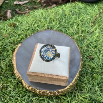 Adjustable stainless steel ring.