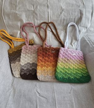Crocheted ombre tote handbags, offering in 4 different colours.