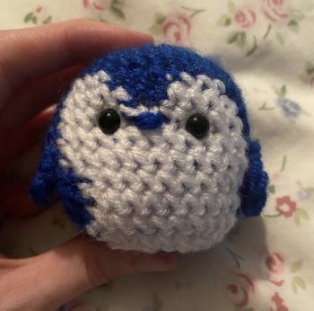 Say hello to this sweet little blue bird 🐦💙
This handmade crochet bird is small, soft, and full of charm, with a round cozy shape, bright eyes, and soothing colors. Lovingly stitched by hand, it&rsquo;s the kind of piece that instantly feels comforting and cheerful&mdash;perfect for bird lovers or anyone who enjoys cute, handmade d&eacute;cor.
Great as a gift, a desk buddy, nursery accent, or a tiny collectible, this bird is lightweight and easy to display anywhere that needs a touch of whimsy
