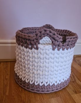 Large Handcrafted Storage Basket I White and Pink.&nbsp;