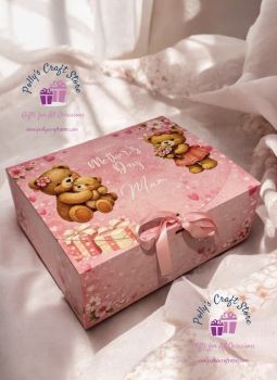 Personalised Mother&rsquo;s Day Box
Large Giftbox personalised with a name such as "Mam" "Mum" "Mammy" "Nan" any name at all. Perfect for popping in special gift in.measures 31x25x12cm