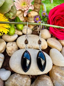 Hand made Black Onyx &amp; Smoky Quartz Sterling Silver Earrings
Metal: Sterling Silver
Gem: Black Onyx, Smoky Quartz
Earrings Size: 50mm x 10mm