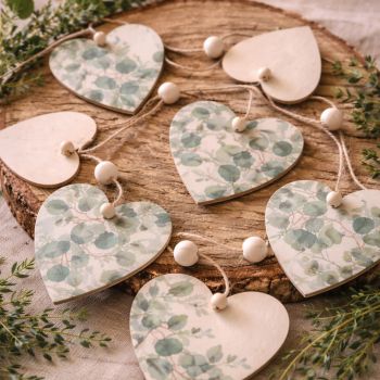 ✔ Handcrafted from natural wood with a timeless, rustic finish✔ A simple way to add warmth and texture to your home✔ Perfect for styling shelves, walls or cosy corners
&nbsp;