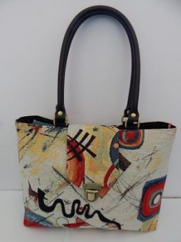 EACH GL&Eacute;ASTA BAG IS DESIGNED AND HANDMADE IN IRELAND IN MY HOME STUDIO. 
A GL&Eacute;ASTA BAG IS A GENUINE ORIGINAL CREATION PRODUCED IN LIMITED QUANTITIES.