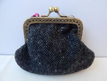 SMALL COIN PURSE. HANDMADE IN IRELAND. GIFT BOXED.