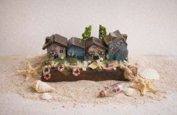 Hand-painted harbor scene featuring four detailed cottages, realistic greenery and nautical accents, 100% handcrafted from reclaimed wood with double sides artwoork.&nbsp; 7/15/10 cm!