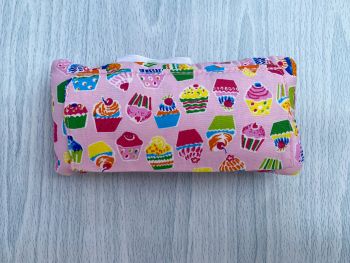 These are chemotherapy port support pillows made using soft cotton fabric. Each pillow is filled to medium firmness for comfort. There is a large flap with two sets of velcro fastenings. The velcro will enable to the pillow to be attached to a chosen area.&nbsp;&nbsp;
Each pillow can vary slightly as each are handmade. I've used this colourful cupcakes on pink print for these pillows. I&rsquo;ve added a handmade with love by Rodgersonhandcraft tag too.
This support pillow is ideal for use directly after chemotherapy, or if the area feels tender.&nbsp;
