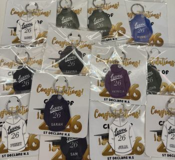 School Leavers 26 Keyring
A beautiful keepsake for school leavers.&nbsp; Made from durable acrylic and printed back &amp; front - Available in various colous
Personalised with a name, measures 6x4.5cm with insert card and cello bag ready for gifting