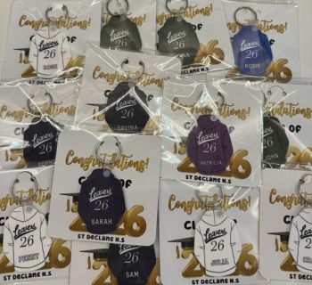 School Leavers 26 Keyring
A beautiful keepsake for school leavers.&nbsp; Made from durable acrylic and printed back &amp; front - Available in various colous
Personalised with a name, measures 6x4.5cm with insert card and cello bag ready for gifting