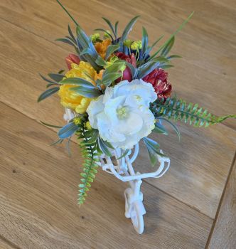 Scented soap flowers in a beautiful white bike...
&nbsp;
Beautiful arrangement from scented soap tulips 🌷&nbsp;
&nbsp;
Unique gift for any occasion&nbsp;