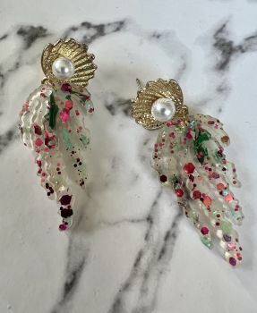 Super cute earrings,lightweight .Ideal for summer.