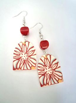Gorgeous earrings, handmade in Ireland with quality materials. Light and easy to wear, perfect for summer!&nbsp; They arrive in a pretty organza bag, and have free shipping!