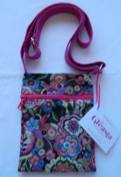 EACH GL&Eacute;ASTA BAG IS DESIGNED AND HANDMADE IN IRELAND IN MY HOME STUDIO. 
A GL&Eacute;ASTA BAG IS A GENUINE ORIGINAL CREATION PRODUCED IN LIMITED QUANTITIES.