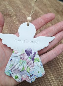 INDOOR USE ONLY . Handmade using air dry clay. Clay angel.&nbsp;
&nbsp;