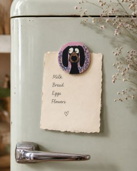 A delightful, quirky addition to your home decor. This handmade wooden fridge magnet features a beautifully hand-painted Dachshund dog with acrylics and varnish. Approx. 4/4 cm is perfect for your office, kitchen fridge or as a perfect gift!