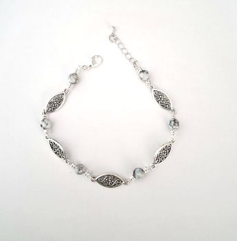 Embrace timeless elegance with this gorgeous natural Jasper filigree bracelet!&nbsp; A beautiful accessory that effortlessly transitions for daytime chic to evening elegance.&nbsp;&nbsp;