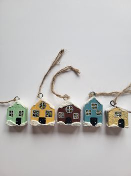 Handcrafted wooden winter houses, a set of 5, hand-painted with acrylic, are perfect for winter decoration or for a cute gift.