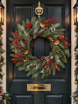 little touch of Christmas magic, handmade in Galway. ❤️
Our beautiful Christmas Robin wreath brings together lush festive greenery, frosted foliage, vibrant red berries, elegant gold accents and, of course, our much-loved robins. ✨
A timeless Christmas statement, lovingly handcrafted to bring warmth and festive charm to your front door or home. ❤️
🌿 Available in two sizes:
✨ Classic: 30cm base | 55&ndash;60cm finished &mdash; &euro;75✨ Grand: 40cm base | 60&ndash;65cm finished &mdash; &euro;95
Handmade with care by Maison Bloom, each wreath is a special piece designed to be enjoyed Christmas after Christmas.
🎁 Limited availability📦 Nationwide tracked delivery available📍 Handmade in Galway
&nbsp;