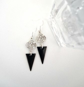 Add a touch of modern elegance to your jewellery collection with these beautiful geometric earrings. Light and comfortable to wear (nickel free ear hooks) and perfect for a personal treat.. or a lovely gift for a friend.