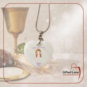 Personalised First Holy Communion Real Shell Charm Chain is a personalised gift accessory for a special day and a keepsake of a special day. They are available in Heart, Oval, Diamond or Rectangle shaped. They can be personalised with a picture and with a date or name on them. Another special personalised gift from Gifted Lane&nbsp;
