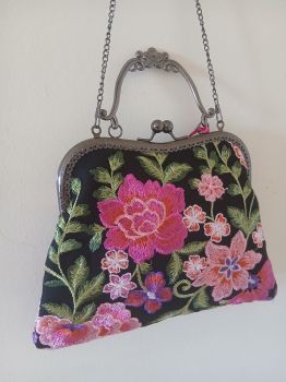 Vintage Inspired Airy Fairy Handbag &ndash; Vanessa Floral Lace Black