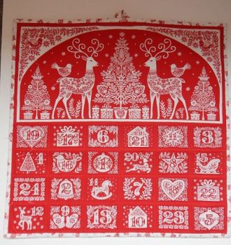 HANDMADE REUSABLE ADVENT CALENDAR.
COUNTDOWN TO CHRISTMAS DAY.&nbsp;
FILL THE POCKETS WITH TREATS, MESSAGES OR SMALL GIFTS.
USE YEAR AFTER YEAR.